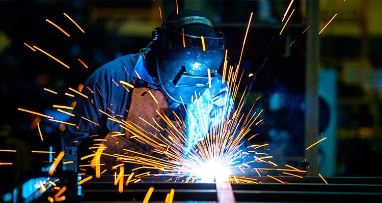 Corte a laser e fabricação de estruturas metálicas e esquadrias sob medida — Esquadrias Martiny em Feliz RS