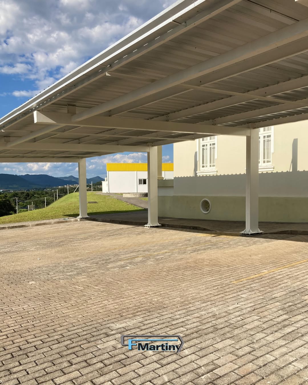Telhado Comercial telhados e coberturas metálicas sob medida em Feliz RS, Vale do Caí — Esquadrias Martiny