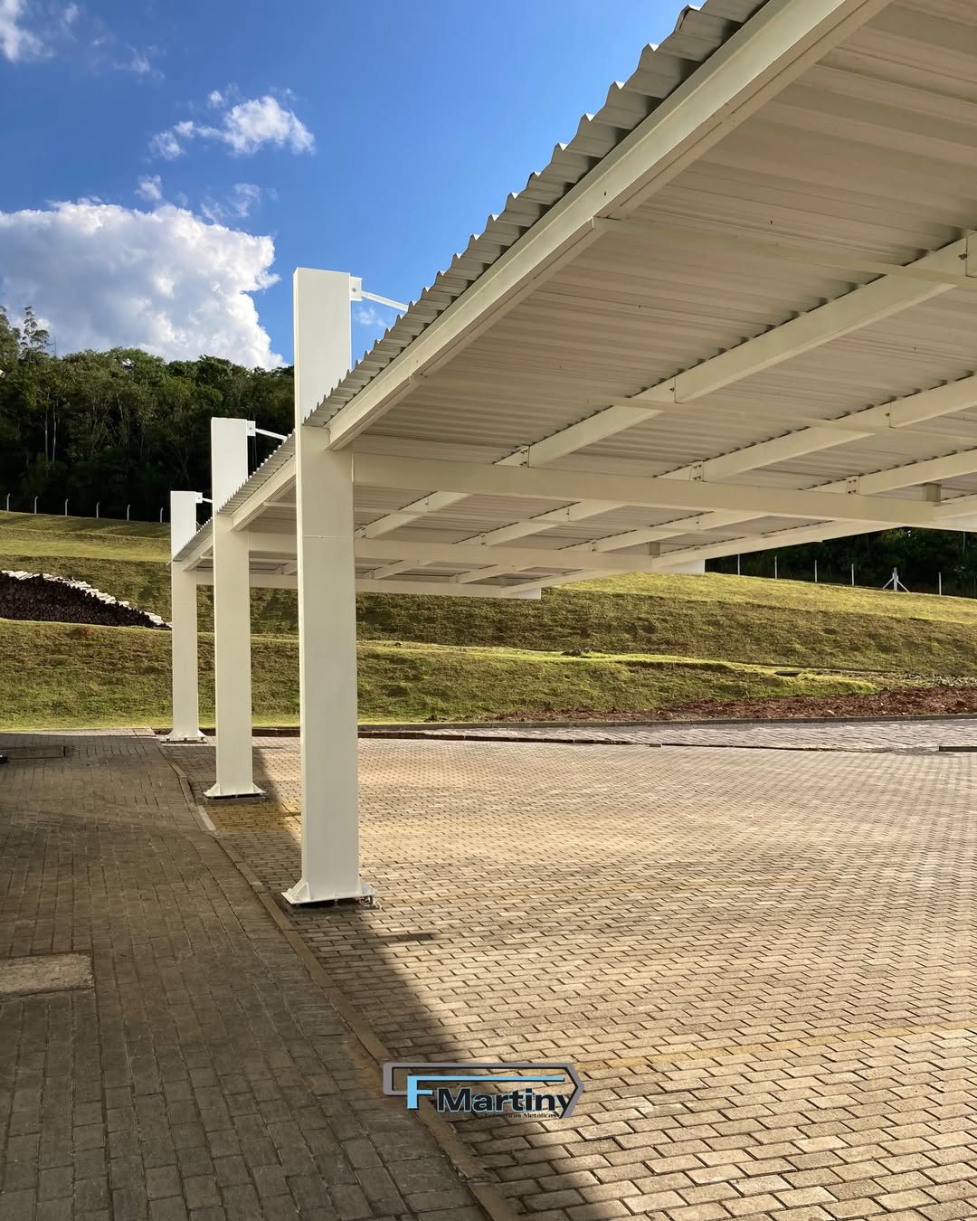 Cobertura Metálica Especial telhados e coberturas metálicas sob medida em Feliz RS, Vale do Caí — Esquadrias Martiny